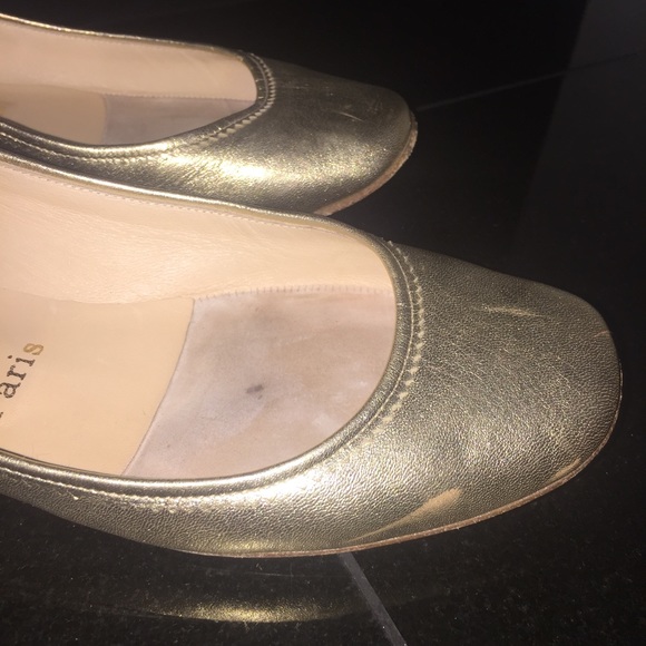 Christian Louboutin - Picture 4 of 4